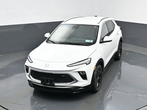 Used 2024 Buick Encore GX Sport Touring image 19