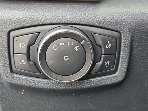 Used 2022 Ford F250 Lariat w/ Black Appearance Package image 17