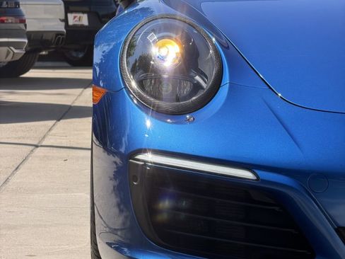 Used 2017 Porsche 911 Carrera RWD image 15