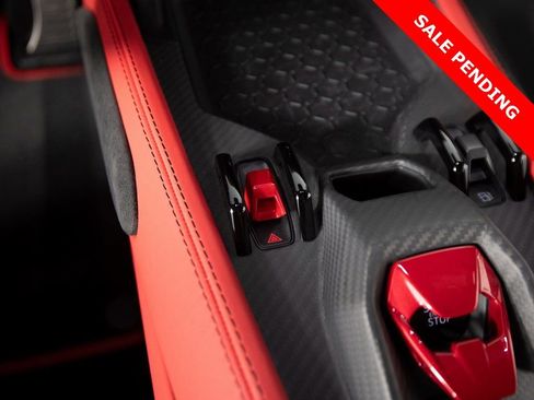 Used 2024 Lamborghini Revuelto image 27