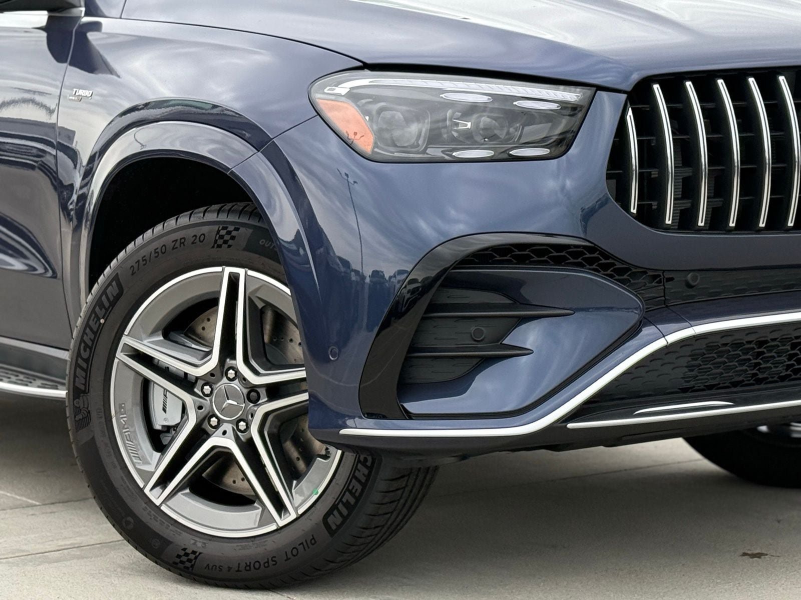 New 2026 Mercedes-Benz GLE 53 AMG 4MATIC image 4
