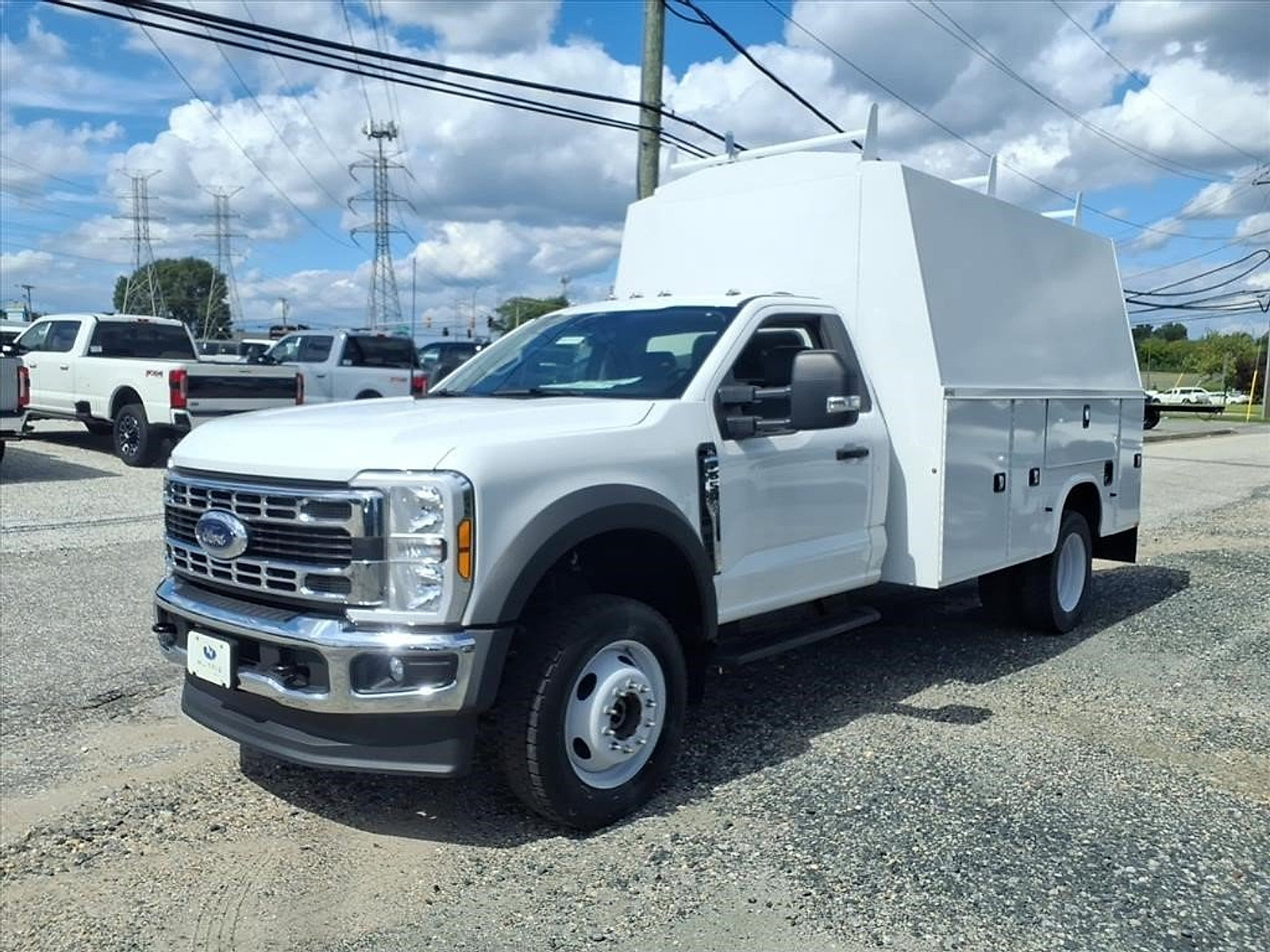 New 2024 Ford F550 4x4 Regular Cab Super Duty image 2
