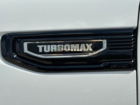 New 2026 GMC Sierra 1500 Elevation image 30