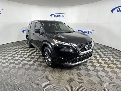 Used 2023 Nissan Rogue S AWD/4WD image 2