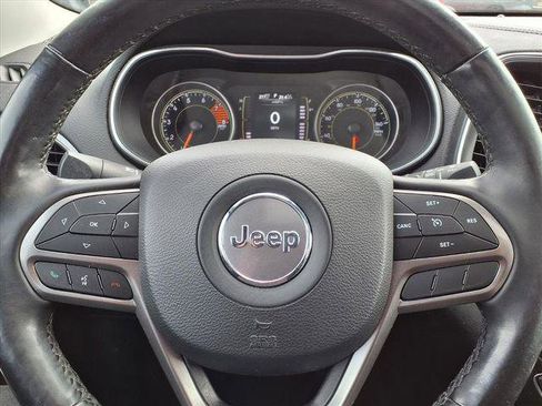 Certified 2020 Jeep Cherokee Latitude Lux w/ Comfort/Convenience Group AWD/4WD image 13
