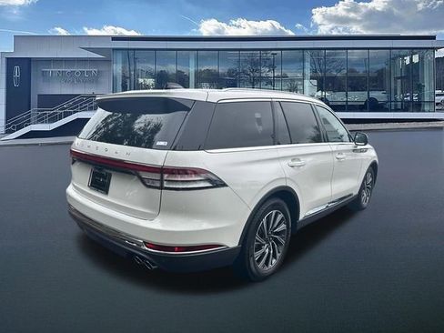 New 2026 Lincoln Aviator 2WD image 8