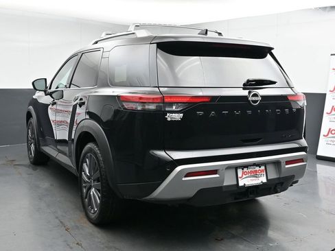 Used 2023 Nissan Pathfinder SL w/ SL Premium Package image 6