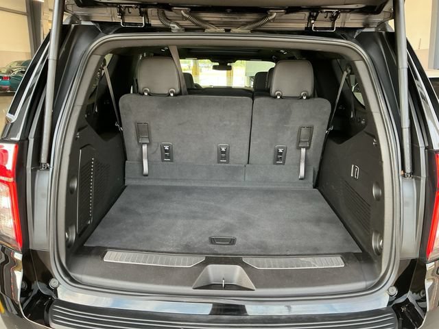 Used 2022 Chevrolet Suburban RST AWD/4WD image 23