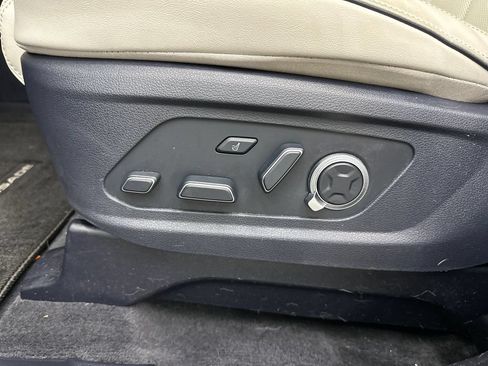 Used 2025 Hyundai Palisade Calligraphy FWD image 10
