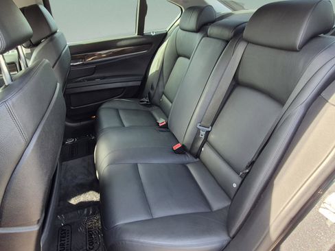 Used 2011 BMW 740i RWD image 17