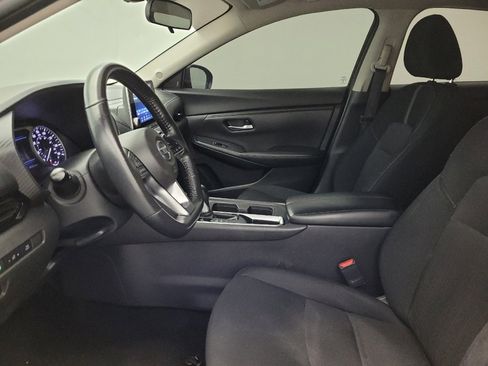 Used 2022 Nissan Sentra SV w/ Lighting Package image 17