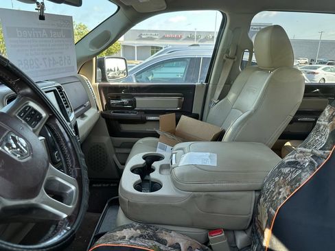 Used 2014 RAM 1500 Laramie w/ Convenience Group AWD/4WD image 6