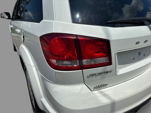 Used 2011 Dodge Journey SXT w/ Trailer Tow Prep Group FWD image 39