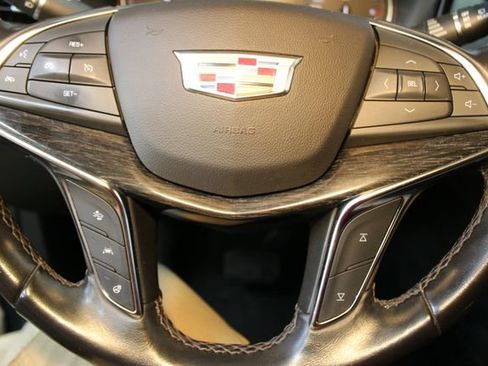 Used 2022 Cadillac XT5 Premium Luxury AWD/4WD image 21