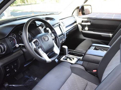 Used 2014 Toyota Tundra SR5 w/ SR5 Upgrade Package RWD image 41
