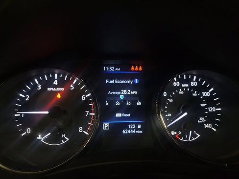 Used 2022 Nissan Rogue Sport S image 23