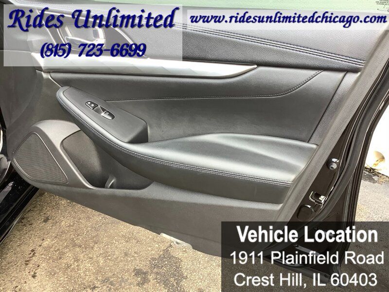 Used 2017 Nissan Maxima SR w/ Midnight Edition FWD image 29