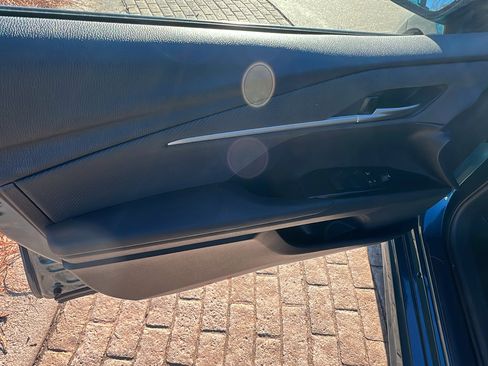 Used 2025 Toyota Camry SE image 14