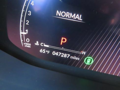 Used 2023 Acura MDX SH-AWD w/ Technology Package image 22