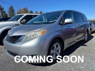 Used 2011 Toyota Sienna LE