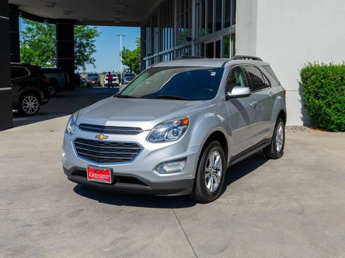 Used 2016 Chevrolet Equinox LT w/ Convenience Package AWD/4WD image 3