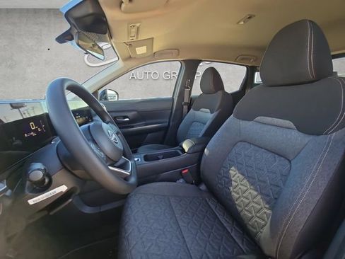 New 2026 Nissan Kicks SV FWD image 19
