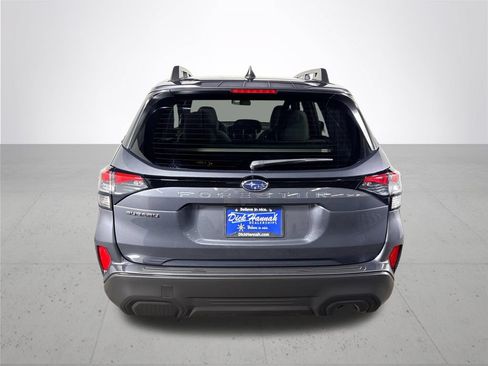 Certified 2025 Subaru Forester Premium AWD/4WD image 8