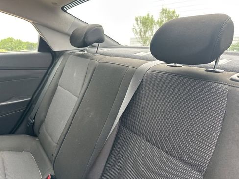 Used 2019 Hyundai Accent SE FWD image 12