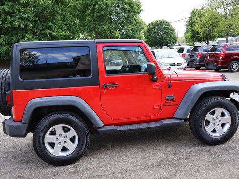 Used 2015 Jeep Wrangler Sport w/ Quick Order Package 24S AWD/4WD image 10