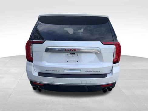 Used 2022 GMC Yukon XL Denali w/ Denali Premium Package image 6