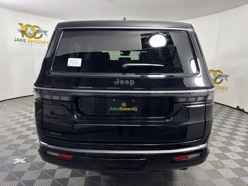 New 2026 Jeep Grand Wagoneer L Limited w/ Convenience Group I AWD/4WD image 7