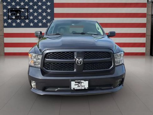 Used 2017 RAM 1500 Express w/ Express Value Package AWD/4WD image 2