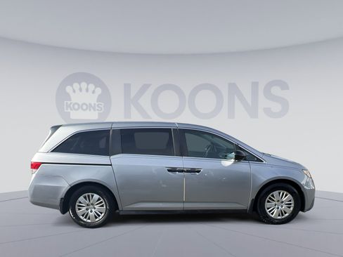 Used 2016 Honda Odyssey LX image 8