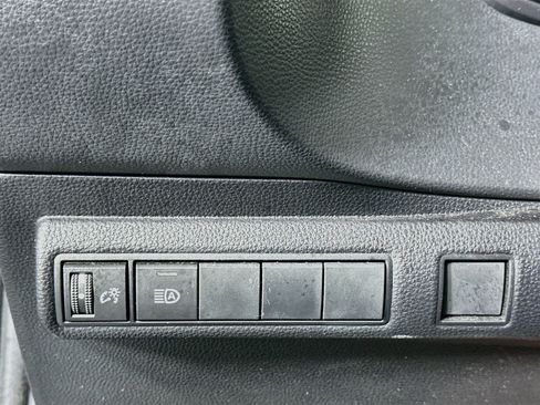 Used 2022 Toyota Corolla SE FWD image 17