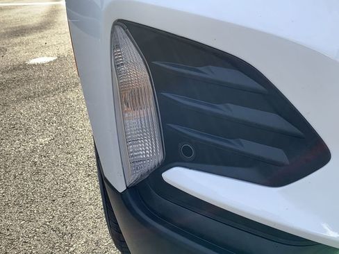 Used 2024 Chevrolet Equinox LT image 10