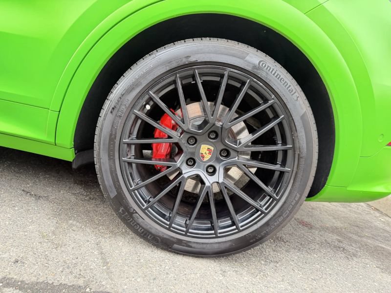 Used 2023 Porsche Cayenne GTS AWD/4WD image 39