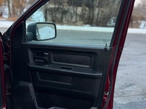 Used 2018 RAM 1500 Express image 28