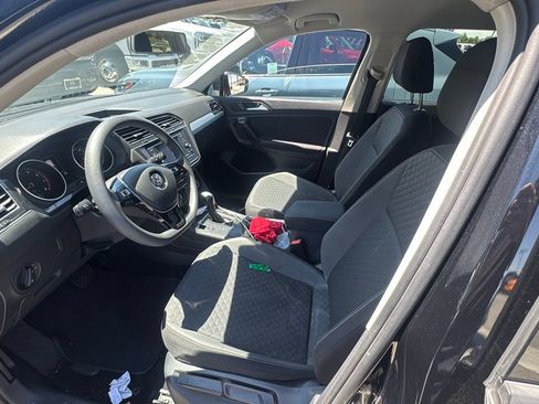 Used 2021 Volkswagen Tiguan S FWD image 3