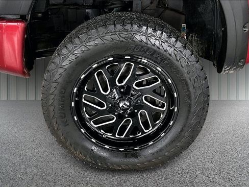 Used 2018 Nissan Titan PRO-4X w/ Pro-4x Convenience Package AWD/4WD image 35