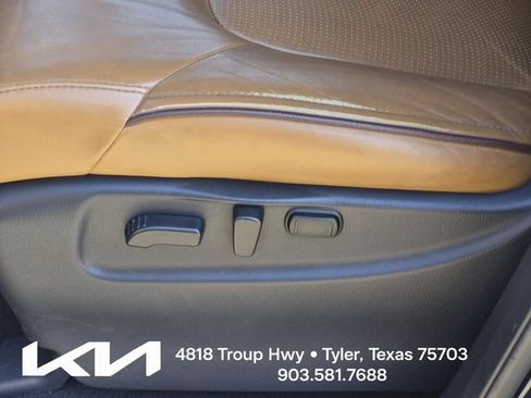 Used 2017 INFINITI QX80 Signature Edition RWD image 22