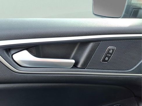 Used 2024 Ford Edge SEL w/ Convenience Package image 18