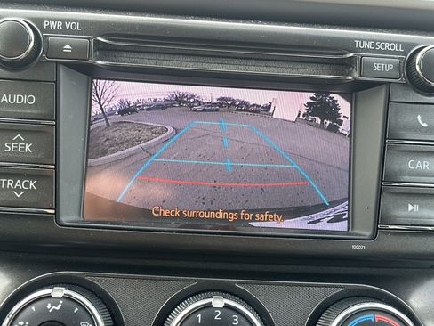 Used 2013 Toyota RAV4 LE image 29