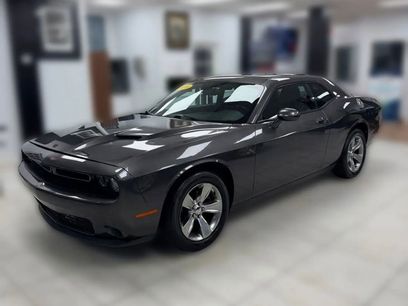 Used 2016 Dodge Challenger SXT