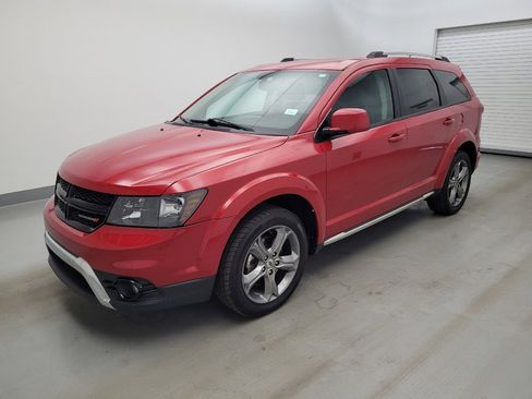 Used 2018 Dodge Journey Crossroad FWD image 2