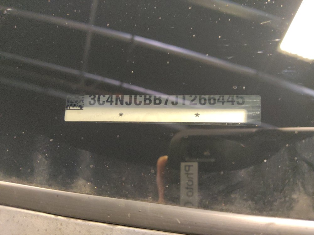 Used 2018 Jeep Compass Latitude w/ Popular Equipment Group FWD image 33