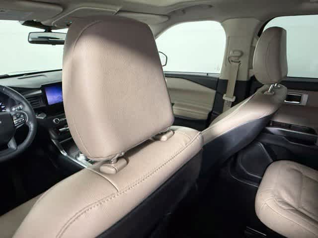 Used 2020 Ford Explorer XLT w/ Equipment Group 202A RWD image 42