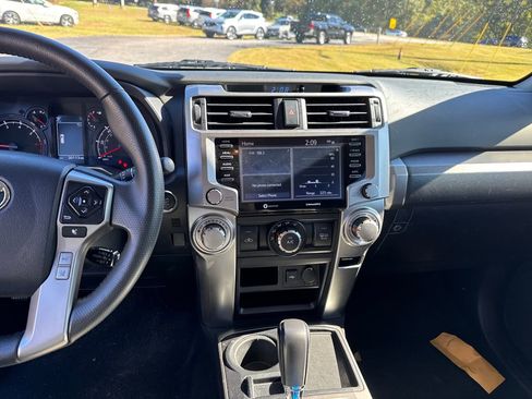 Used 2024 Toyota 4Runner SR5 image 21