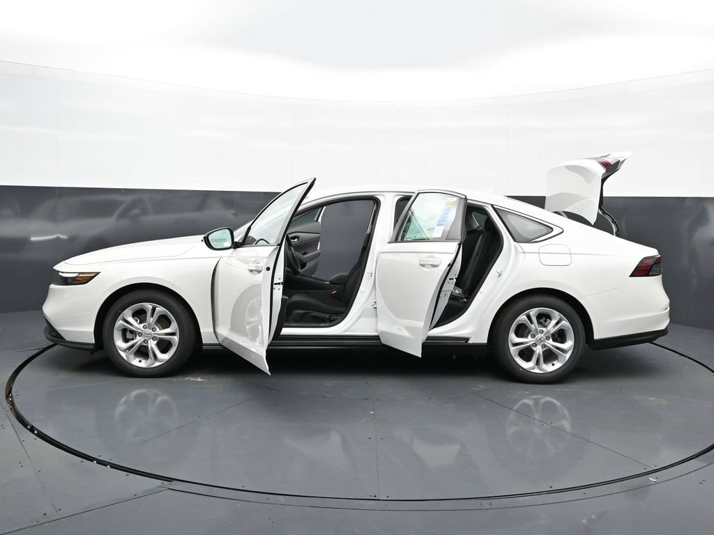 Used 2026 Honda Accord LX image 44