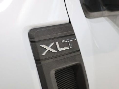 Used 2025 Ford Maverick XLT w/ XLT Luxury Package AWD/4WD image 13