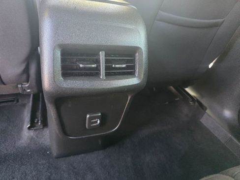 Used 2020 Chevrolet Equinox LS FWD image 31